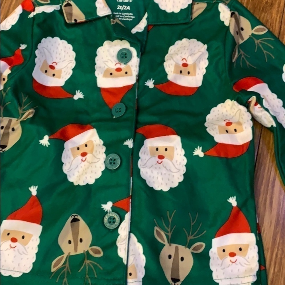 Adorable Carter's Santa 2 Piece Flannel Pajamas - Picture 4 of 4